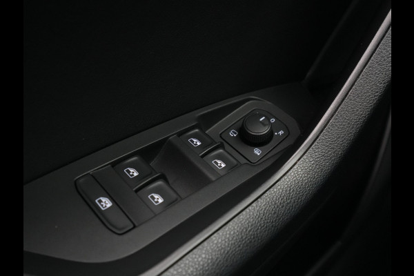 Škoda Kodiaq 1.5 150pk TSI DSG Limited Business Edition Panorama Navigatie Carplay Sideassist Stoelverwarming 275