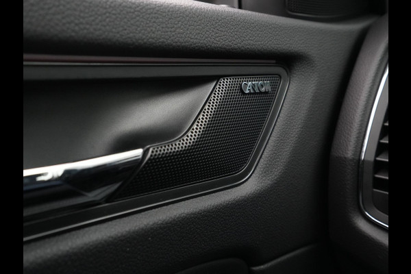 Škoda Kodiaq 1.5 150pk TSI DSG Limited Business Edition Panorama Navigatie Carplay Sideassist Stoelverwarming 275