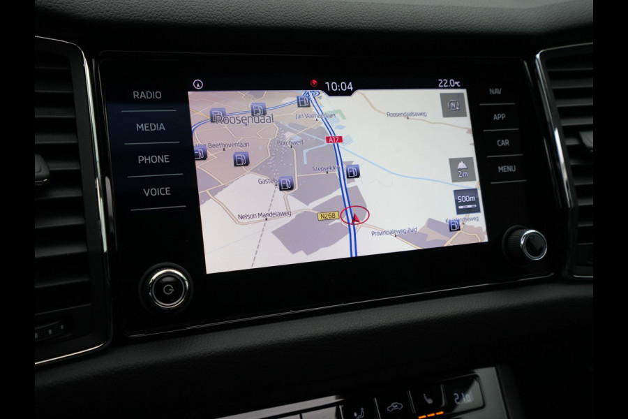 Škoda Kodiaq 1.5 150pk TSI DSG Limited Business Edition Panorama Navigatie Carplay Sideassist Stoelverwarming 275