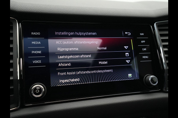 Škoda Kodiaq 1.5 150pk TSI DSG Limited Business Edition Panorama Navigatie Carplay Sideassist Stoelverwarming 275