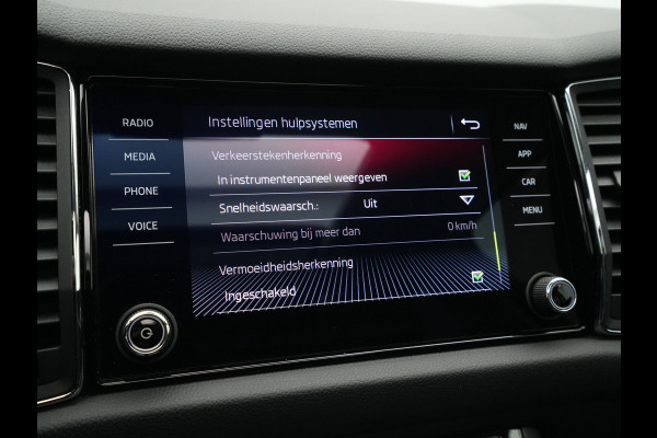 Škoda Kodiaq 1.5 150pk TSI DSG Limited Business Edition Panorama Navigatie Carplay Sideassist Stoelverwarming 275