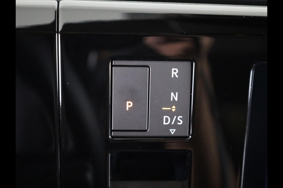 Volkswagen Multivan Bulli Edition L2 1.5 eHybrid EU6 180 kW (245pk) 31 Volkswagen Multivan Bulli Edition L2 1.5 eHybrid EU6 180 kW (245pk) 31