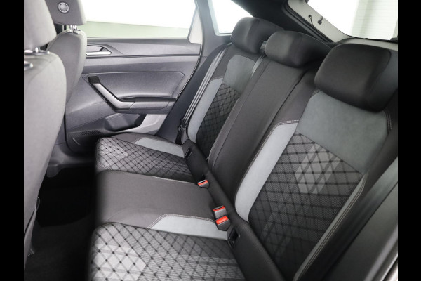 Volkswagen Taigo 1.0 TSI R-Line 110 pk Automaat (DSG) | Navigatie | Panoramadak | Parkeersensoren (Park assist) | Achteruitrijcamera | Matrix LED koplampen | Stoelverwarming | R-Line |
