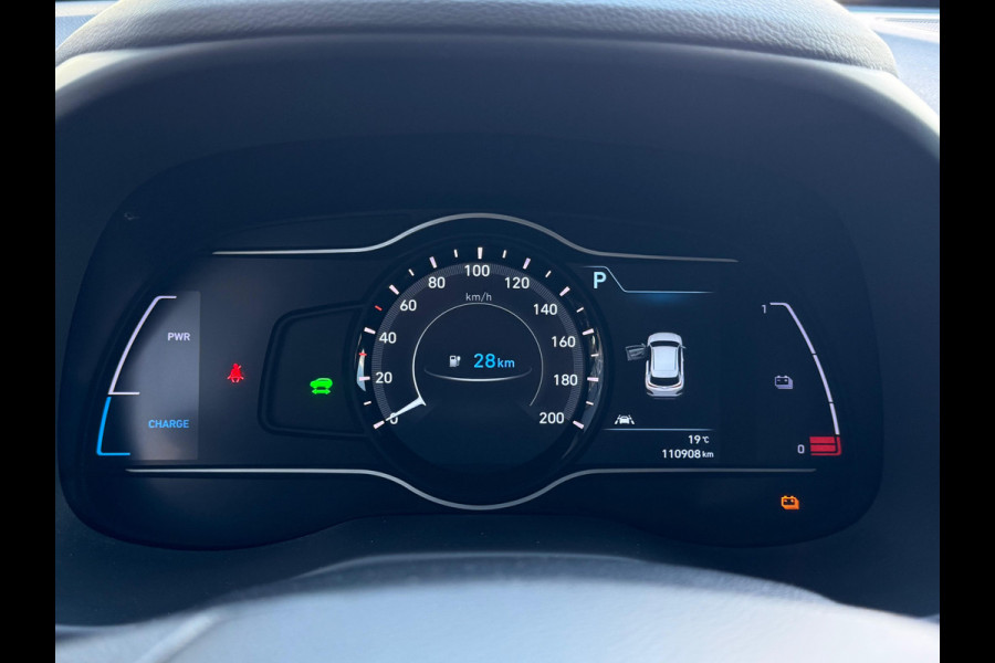 Hyundai Kona EV Fashion 64 kWh 2X OP VOORRAAD | NL AUTO | NAVI | 1E EIG |