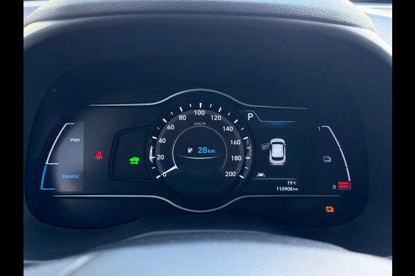 Hyundai Kona EV Fashion 64 kWh 2X OP VOORRAAD | NL AUTO | NAVI | 1E EIG |