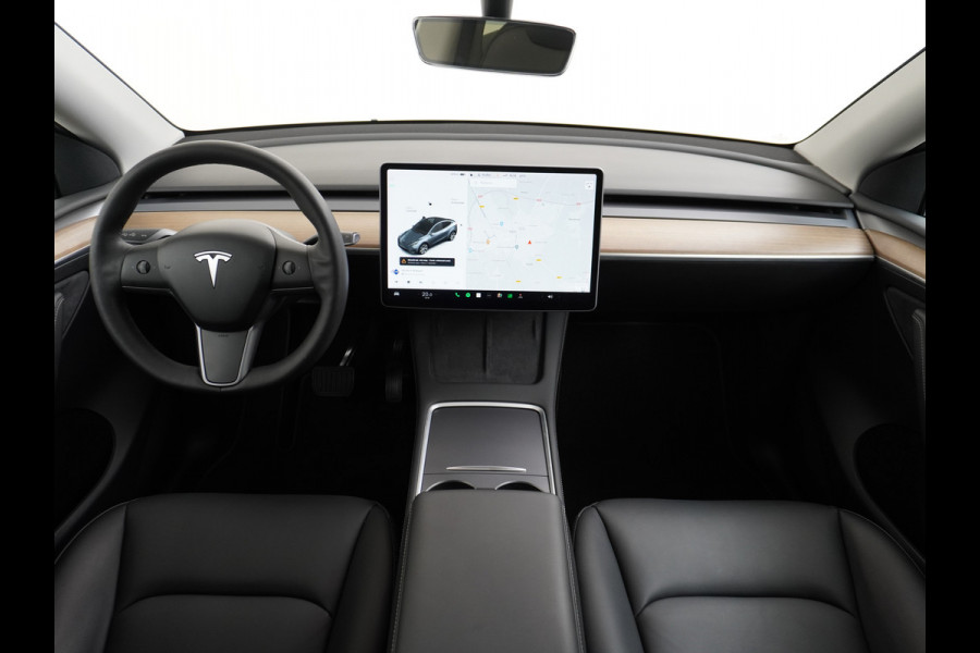 Tesla Model Y Long Range AWD 75kWh Trekhaak Warmtepomp Navi Ecc Leder Camera Privacy Glas Matrix-Led Keyless Stoel+stuurverwarming 1.600 kg Trekgewicht 1e Eigenaar Garantie Batterij en aandrijflijn jaar/192.000km vanaf nieuw