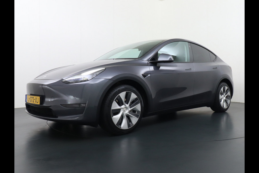 Tesla Model Y Long Range AWD 75kWh Trekhaak Warmtepomp Navi Ecc Leder Camera Privacy Glas Matrix-Led Keyless Stoel+stuurverwarming 1.600 kg Trekgewicht 1e Eigenaar Garantie Batterij en aandrijflijn jaar/192.000km vanaf nieuw