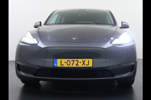 Tesla Model Y Long Range AWD 75kWh Trekhaak Warmtepomp Navi Ecc Leder Camera Privacy Glas Matrix-Led Keyless Stoel+stuurverwarming 1.600 kg Trekgewicht 1e Eigenaar Garantie Batterij en aandrijflijn jaar/192.000km vanaf nieuw