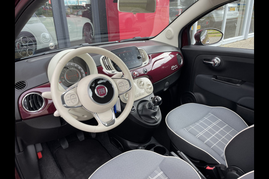 Fiat 500 1.0 Hybrid Lounge | Apple/Android carplay| Cruise Control | Regen en lichtsensor Fiat 500 1.0 Hybrid Lounge | Apple/Android carplay| Cruise Control | Regen en lichtsensor