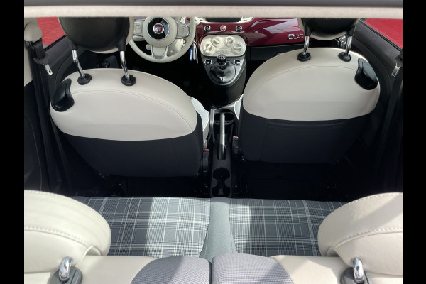 Fiat 500 1.0 Hybrid Lounge | Apple/Android carplay| Cruise Control | Regen en lichtsensor Fiat 500 1.0 Hybrid Lounge | Apple/Android carplay| Cruise Control | Regen en lichtsensor