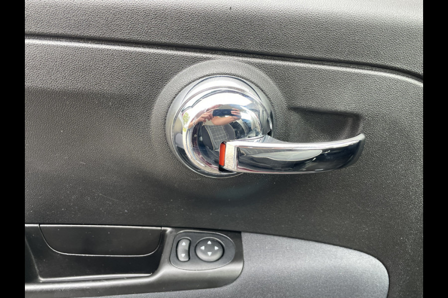 Fiat 500 1.0 Hybrid Lounge | Apple/Android carplay| Cruise Control | Regen en lichtsensor Fiat 500 1.0 Hybrid Lounge | Apple/Android carplay| Cruise Control | Regen en lichtsensor