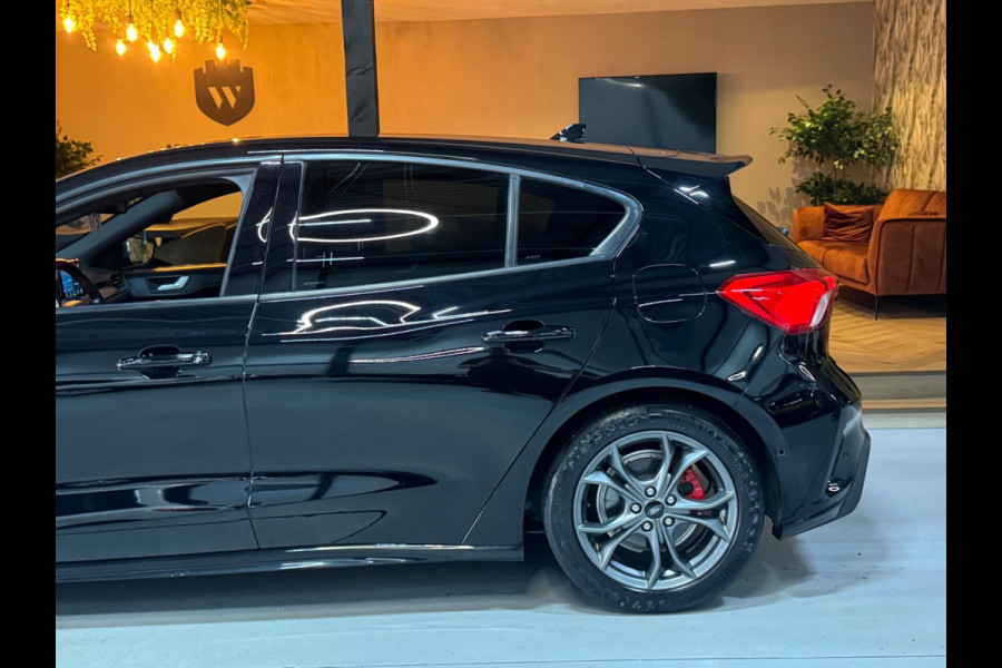 Ford Focus 1.0 EcoBoost ST Line Business Garantie Head-Up Camera PDC Cruise Navi Clima LED DAB Rijklaar