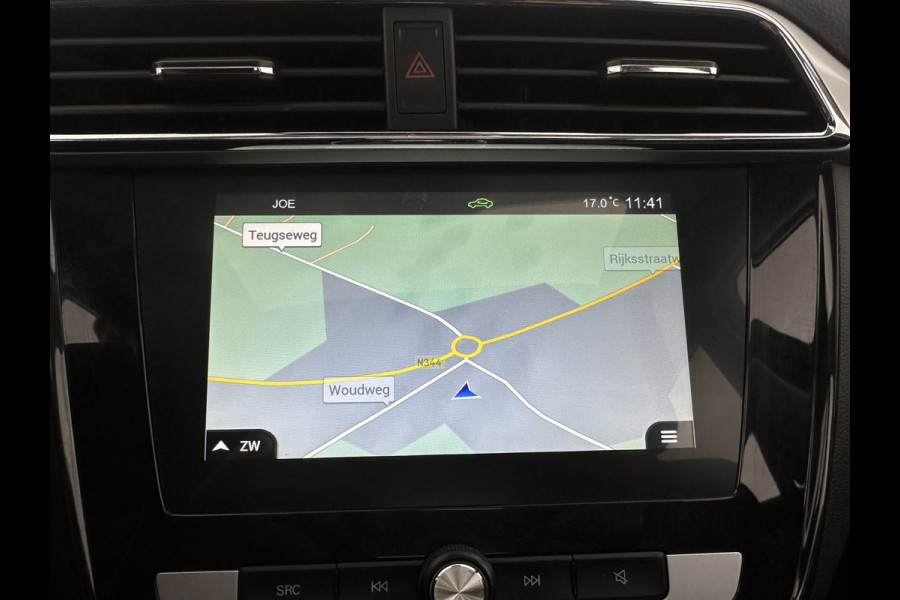 MG ZS EV Luxury 45 kWh (INCL-BTW) Aut. *PANO | LUXURY-LEATHER | CCS-FASTLOADER | KEYLESS | NAVI-FULLMAP | ADAPTIVE-CRUISE | CAMERA | HEATED-SPORTSEATS | CARPLAY | BLINDSPOT | DAB | LANE-ASSIST | PRIVACY-GLASS | 17"