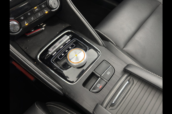 MG ZS EV Luxury 45 kWh (INCL-BTW) Aut. *PANO | LUXURY-LEATHER | CCS-FASTLOADER | KEYLESS | NAVI-FULLMAP | ADAPTIVE-CRUISE | CAMERA | HEATED-SPORTSEATS | CARPLAY | BLINDSPOT | DAB | LANE-ASSIST | PRIVACY-GLASS | 17"