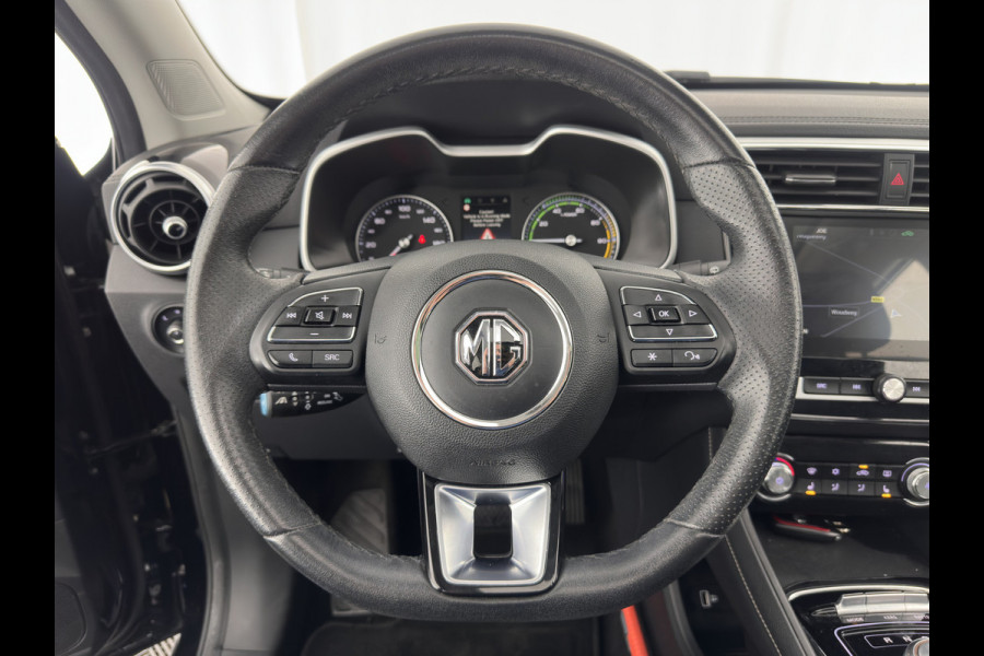 MG ZS EV Luxury 45 kWh (INCL-BTW) Aut. *PANO | LUXURY-LEATHER | CCS-FASTLOADER | KEYLESS | NAVI-FULLMAP | ADAPTIVE-CRUISE | CAMERA | HEATED-SPORTSEATS | CARPLAY | BLINDSPOT | DAB | LANE-ASSIST | PRIVACY-GLASS | 17"
