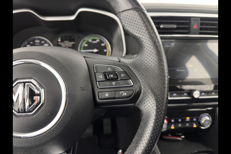 MG ZS EV Luxury 45 kWh (INCL-BTW) Aut. *PANO | LUXURY-LEATHER | CCS-FASTLOADER | KEYLESS | NAVI-FULLMAP | ADAPTIVE-CRUISE | CAMERA | HEATED-SPORTSEATS | CARPLAY | BLINDSPOT | DAB | LANE-ASSIST | PRIVACY-GLASS | 17"