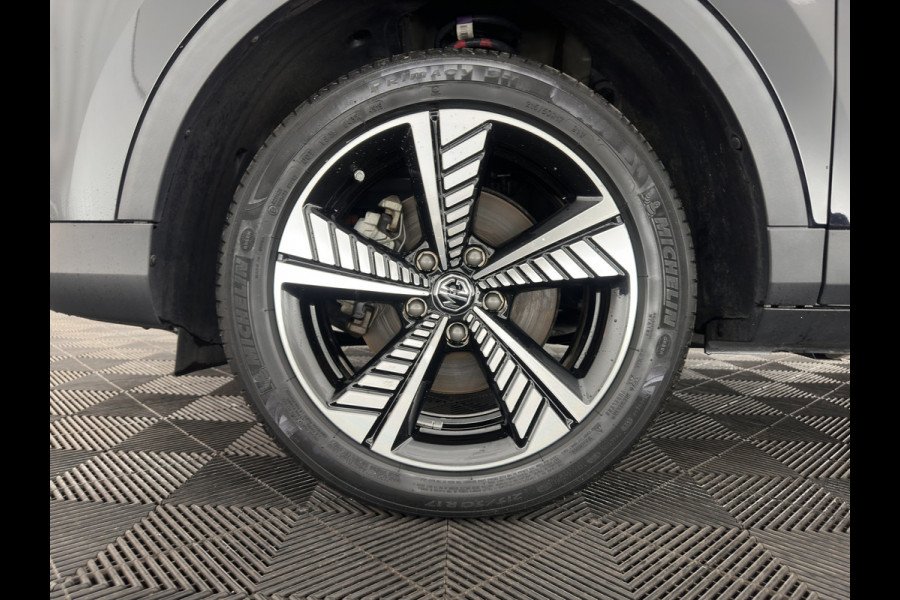 MG ZS EV Luxury 45 kWh (INCL-BTW) Aut. *PANO | LUXURY-LEATHER | CCS-FASTLOADER | KEYLESS | NAVI-FULLMAP | ADAPTIVE-CRUISE | CAMERA | HEATED-SPORTSEATS | CARPLAY | BLINDSPOT | DAB | LANE-ASSIST | PRIVACY-GLASS | 17"