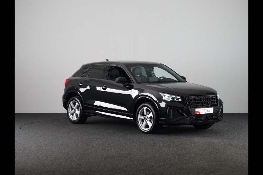 Audi Q2 35 TFSI S Edition 150 pk S-tronic | Verlengde garantie | Navigatie | Parkeersensoren achter | Adaptieve cruise control | Stoelverwarming | S-Line |