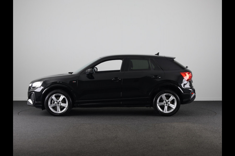 Audi Q2 35 TFSI S Edition 150 pk S-tronic | Verlengde garantie | Navigatie | Parkeersensoren achter | Adaptieve cruise control | Stoelverwarming | S-Line |