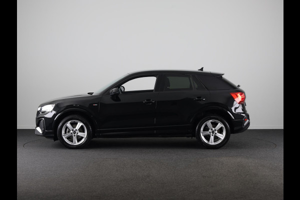 Audi Q2 35 TFSI S Edition 150 pk S-tronic | Verlengde garantie | Navigatie | Parkeersensoren achter | Adaptieve cruise control | Stoelverwarming | S-Line |