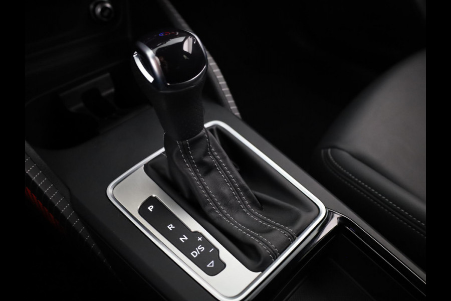 Audi Q2 35 TFSI S Edition 150 pk S-tronic | Verlengde garantie | Navigatie | Parkeersensoren achter | Adaptieve cruise control | Stoelverwarming | S-Line |