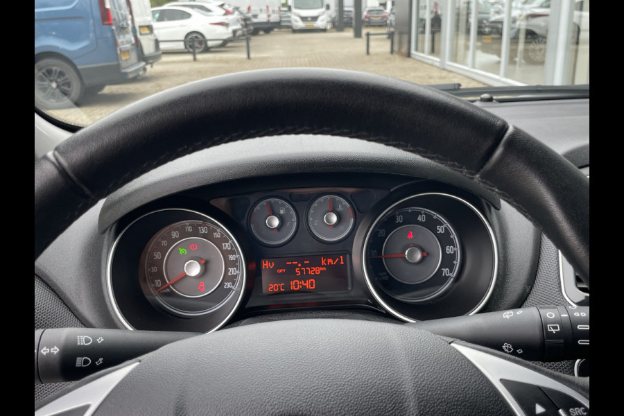 Fiat Punto Evo TwinAir Sempre 100 PK | Cruise control | Climate control | Trekhaak