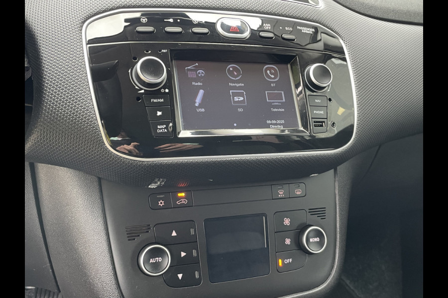 Fiat Punto Evo TwinAir Sempre 100 PK | Cruise control | Climate control | Trekhaak