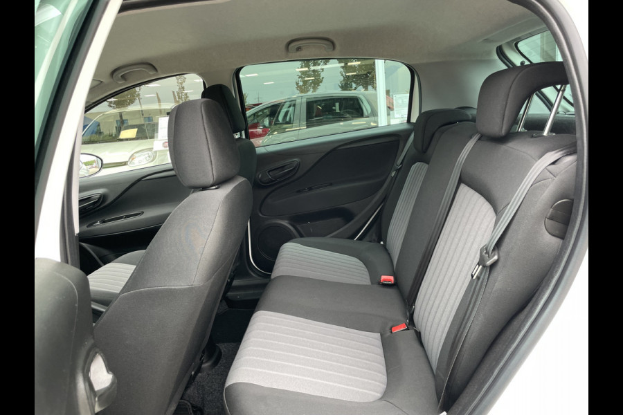Fiat Punto Evo TwinAir Sempre 100 PK | Cruise control | Climate control | Trekhaak