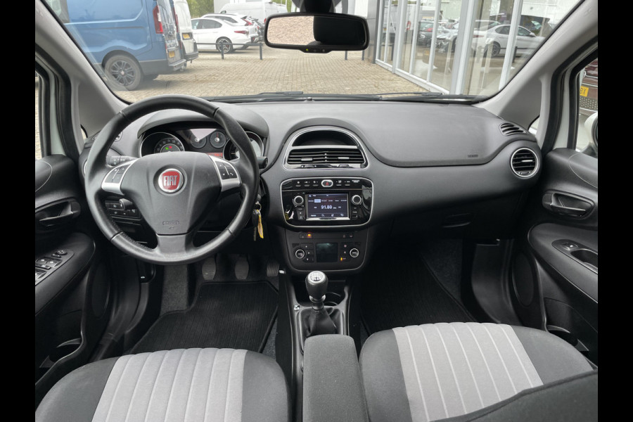 Fiat Punto Evo TwinAir Sempre 100 PK | Cruise control | Climate control | Trekhaak