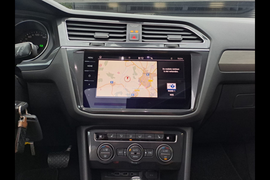 Volkswagen Tiguan Allspace 1.4 TSI Comfortline Business 7p. | Pano | Trekhaak | Stoelverwarming | Navi | ACC | App-connect | Elek. achterklep | All-seasons |