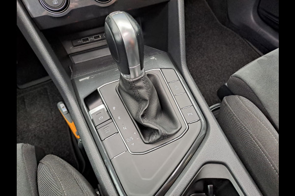 Volkswagen Tiguan Allspace 1.4 TSI Comfortline Business 7p. | Pano | Trekhaak | Stoelverwarming | Navi | ACC | App-connect | Elek. achterklep | All-seasons |