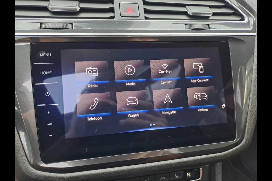 Volkswagen Tiguan Allspace 1.4 TSI Comfortline Business 7p. | Pano | Trekhaak | Stoelverwarming | Navi | ACC | App-connect | Elek. achterklep | All-seasons |