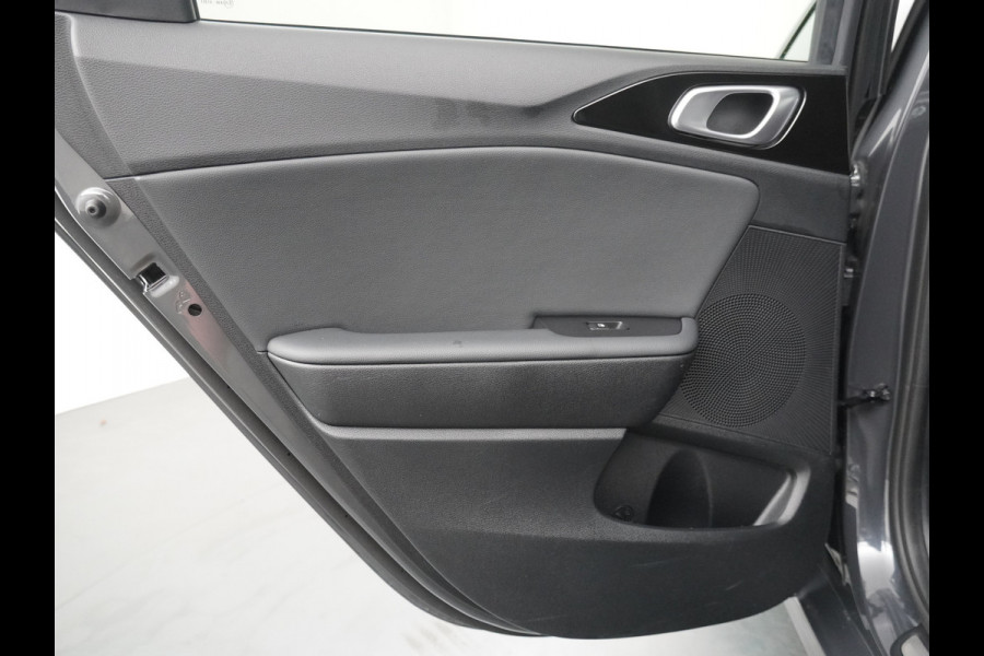 Kia Ceed Sportswagon 1.5 T-GDi GT-Line Apple Carplay/Android Auto - Cruise Control - Dodehoekdetectie - Panorama Dak - Stoel/Stuur Verwarming Fabrieksgarantie tot 07-2031