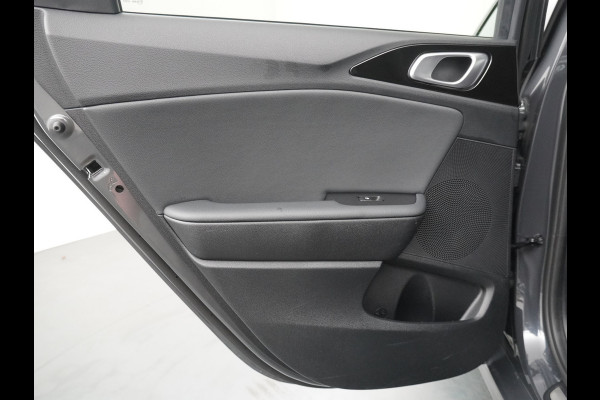 Kia Ceed Sportswagon 1.5 T-GDi GT-Line Apple Carplay/Android Auto - Cruise Control - Dodehoekdetectie - Panorama Dak - Stoel/Stuur Verwarming Fabrieksgarantie tot 07-2031