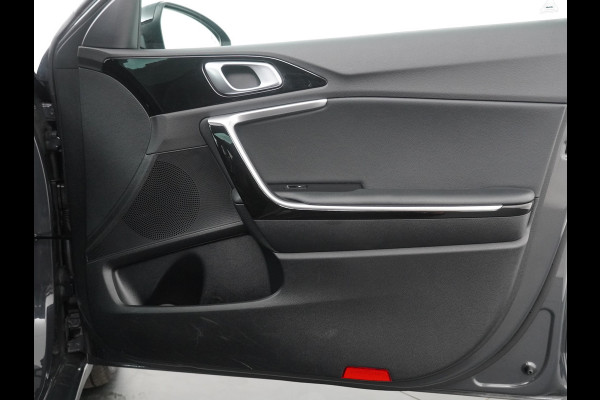 Kia Ceed Sportswagon 1.5 T-GDi GT-Line Apple Carplay/Android Auto - Cruise Control - Dodehoekdetectie - Panorama Dak - Stoel/Stuur Verwarming Fabrieksgarantie tot 07-2031