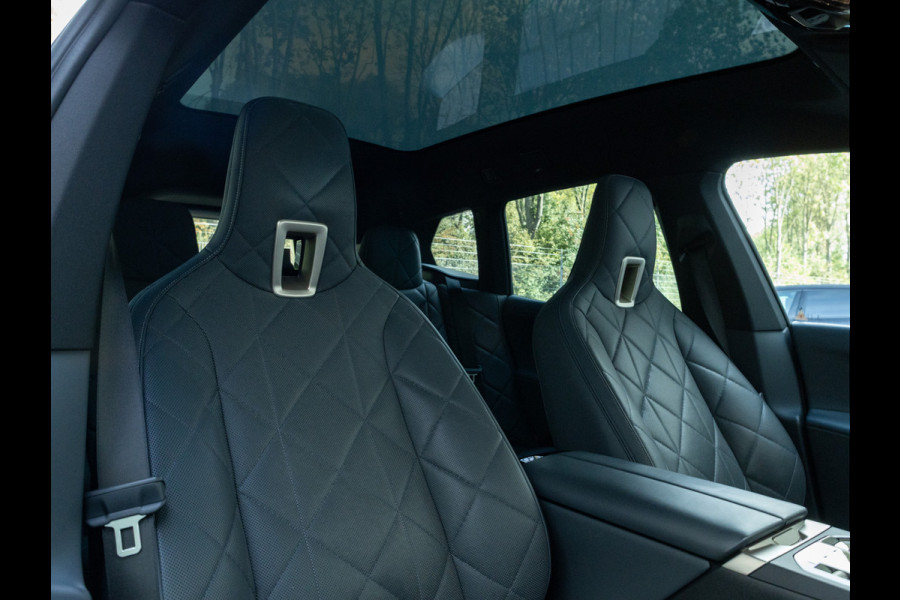 BMW iX xDrive40 - Sportpakket - Pano - Harman Kardon - Stoelventilatie - Driving Ass Prof