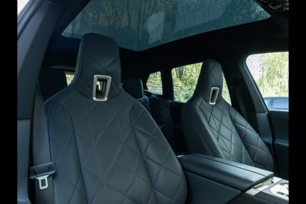 BMW iX xDrive40 - Sportpakket - Pano - Harman Kardon - Stoelventilatie - Driving Ass Prof