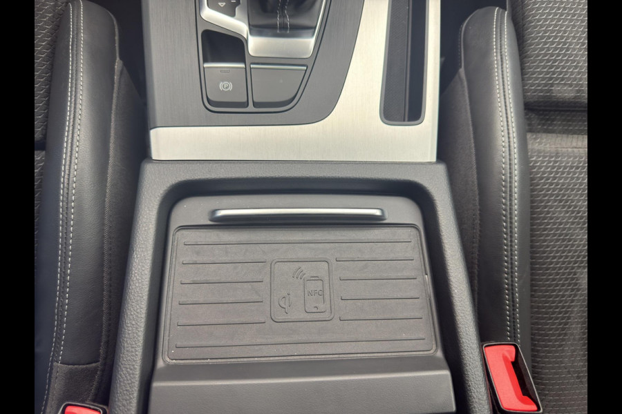 Audi Q5 55 TFSI e quattro Competition S-Line | Luchtvering | Head-Up | 20"| Massage | Panoramadak |
