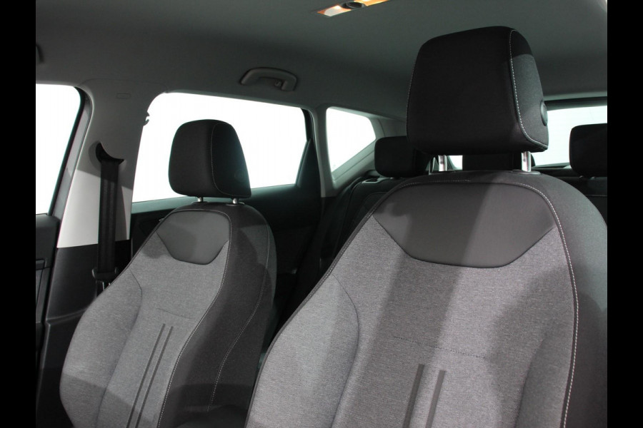 Seat Ateca 1.5 TSI Style Business Intense DSG Navigatie Apple Carplay/Android Auto Camera Parkeersensoren Cruise Control Full Led koplampen Lichtmetalen velgen Virtual Cockpit Getinte ramen Climate Control