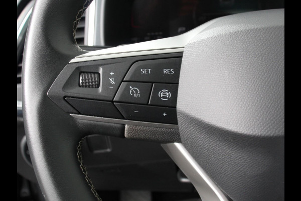 Seat Ateca 1.5 TSI Style Business Intense DSG Navigatie Apple Carplay/Android Auto Camera Parkeersensoren Cruise Control Full Led koplampen Lichtmetalen velgen Virtual Cockpit Getinte ramen Climate Control