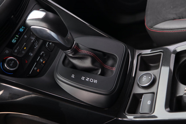 Ford Kuga 1.5 EcoBoost ST Line / PANODAK / KEYLESS / CAMERA / CARPLAY / STOEL+STUURVERW