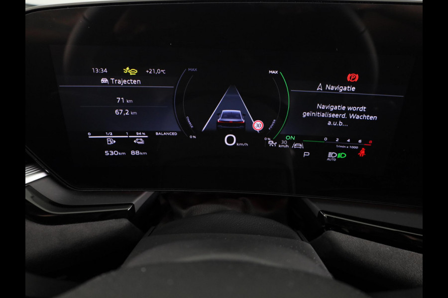 Audi A6 Limousine 2.0 e-hybrid quattro S Edition 299pk | 21 inch Lichtmetalen velgen | Elektrisch verstelbare voorstoelen |