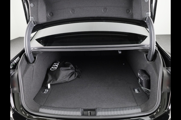 Audi A6 Limousine 2.0 e-hybrid quattro S Edition 299pk | 21 inch Lichtmetalen velgen | Elektrisch verstelbare voorstoelen |