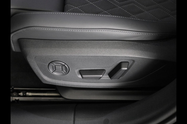 Audi A6 Limousine 2.0 e-hybrid quattro S Edition 299pk | 21 inch Lichtmetalen velgen | Elektrisch verstelbare voorstoelen |