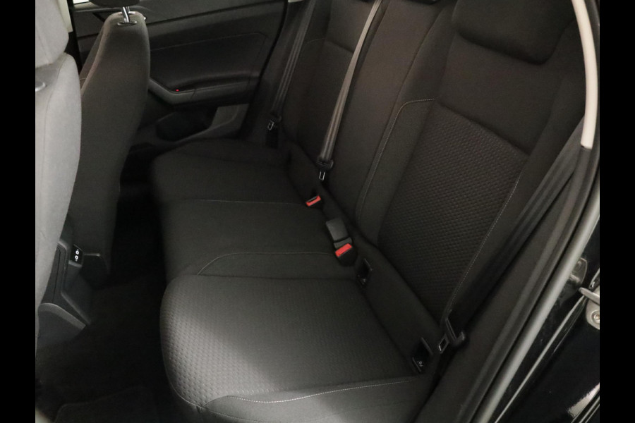 Volkswagen Polo 1.0 TSI R-Line Edition 95 pk | Navigatie via App | Airco | Parkeersensoren | Adaptieve cruise control | Licht- en zicht pakket |
