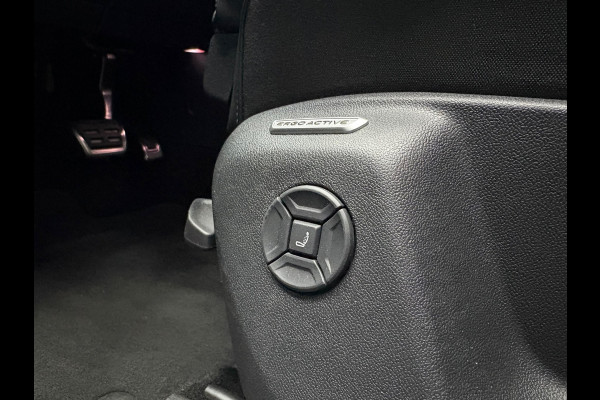 Volkswagen Tiguan 1.5 eTSI R-line Edition Pano