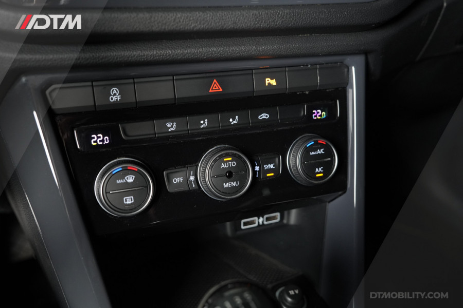 Volkswagen T-Roc 1.5TSi Sport | LESAUTO | Pano | Virtual
