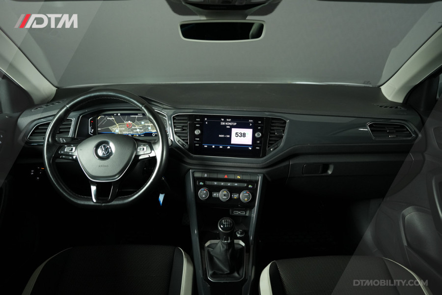 Volkswagen T-Roc 1.5TSi Sport | LESAUTO | Pano | Virtual