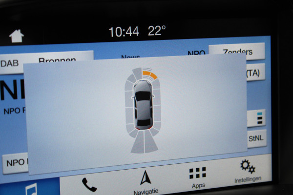 Ford Kuga 1.5-150pk EcoBoost Titanium. Trekgewicht 2.000kg ! Autm. airco dual, stoel-, stuur- en voorraamverwarming, cruise control, telefoonvoorb., navigatie, Sony soundsyst., LM wielen, trekhaak, privacy glass, All Season banden etc.