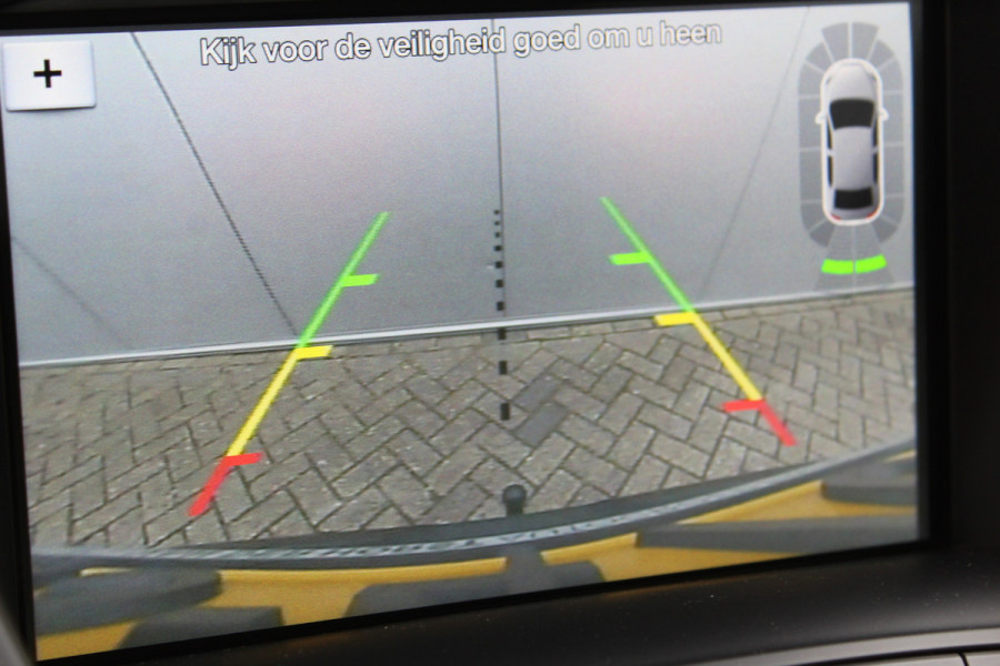 Ford Kuga 1.5-150pk EcoBoost Titanium. Trekgewicht 2.000kg ! Autm. airco dual, stoel-, stuur- en voorraamverwarming, cruise control, telefoonvoorb., navigatie, Sony soundsyst., LM wielen, trekhaak, privacy glass, All Season banden etc.